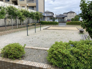 【その他共用部分】 | 敷地内に公園があるので、遊び盛りのお子さまがいるファミリーには嬉しいポイントですね♪