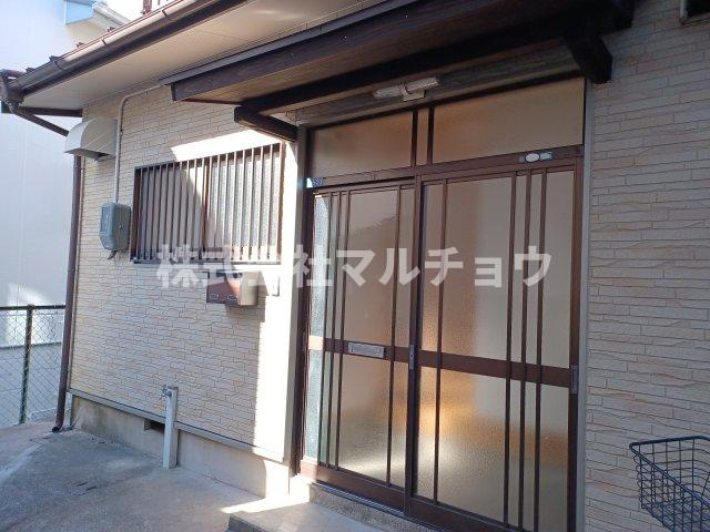 あけぼの三戸一の玄関|落ち着いた玄関です