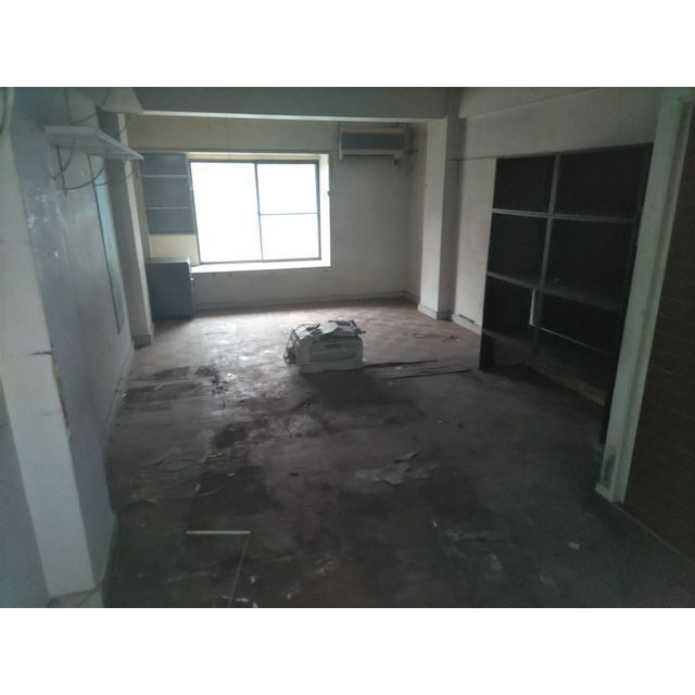 問屋町1-18-4倉庫の居間・リビング|2階