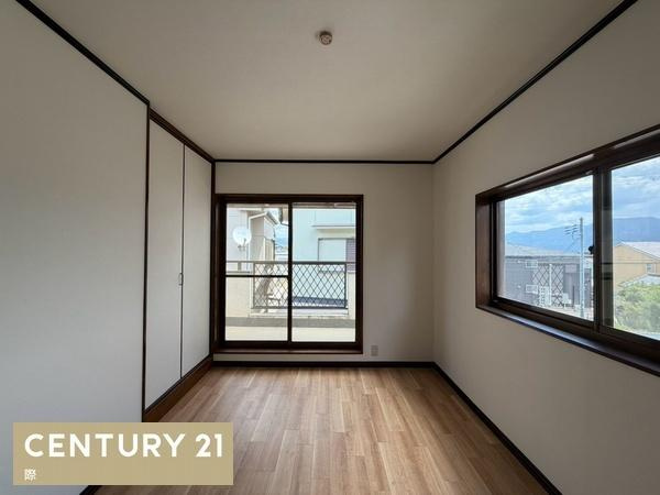 岩出市東坂本　中古戸建の洋室