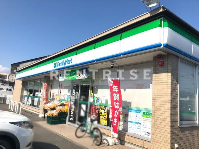 ラッキーズハイツの庭|ファミリーマート 一宮花池一丁目店 0.1km