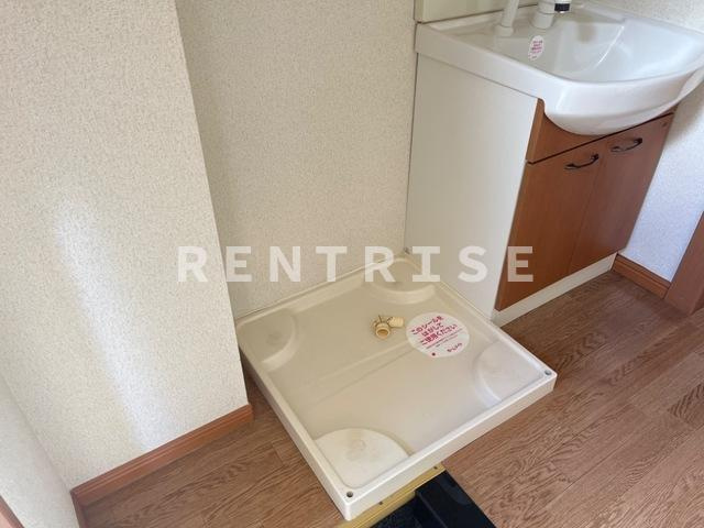 ラッキーズハイツ|洗濯機置場