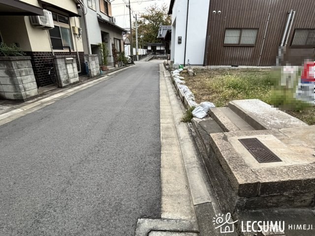 姫路市網干区新在家／売土地の前面道路含む現地写真