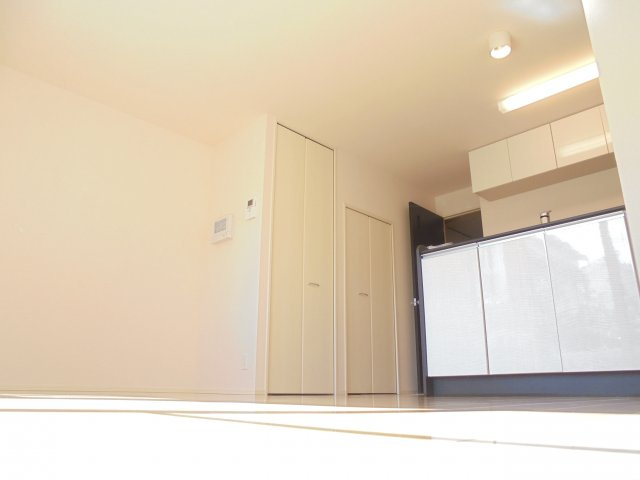 スリーズの居間・リビング