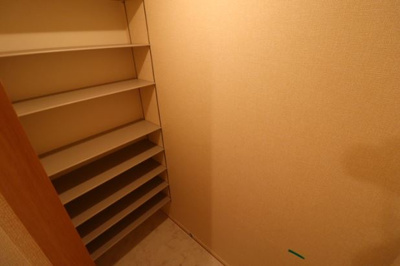 【玄関】 | ゼフィール