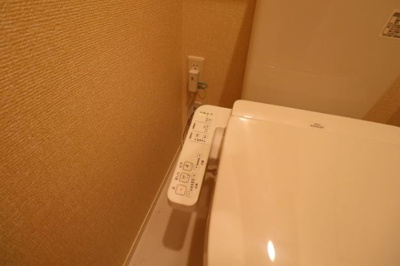 【トイレ】 | ゼフィール