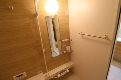 【浴室】 | ゼフィール