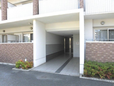 【エントランス】 | ベルマノワール | きれいなエントランスです