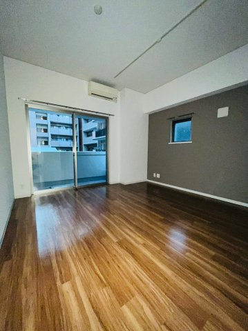 仲介手数料０円！！ザ・テラス丸の内の居間・リビング