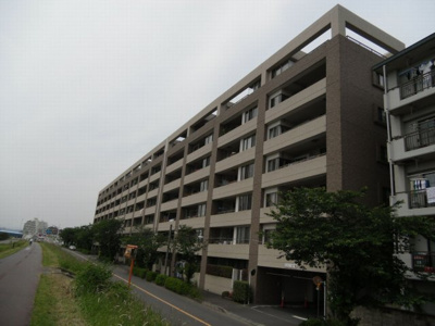 【外観】 | ルネ府中多摩川 | 南向きで日当たり良好です。