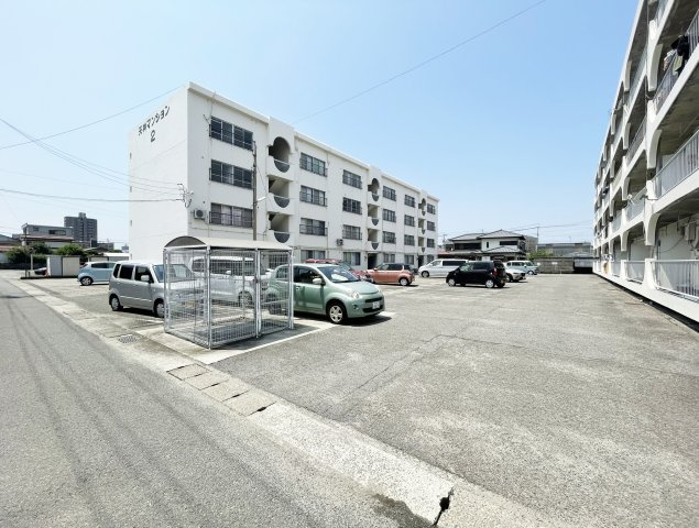 天神マンション　2号棟の駐車場