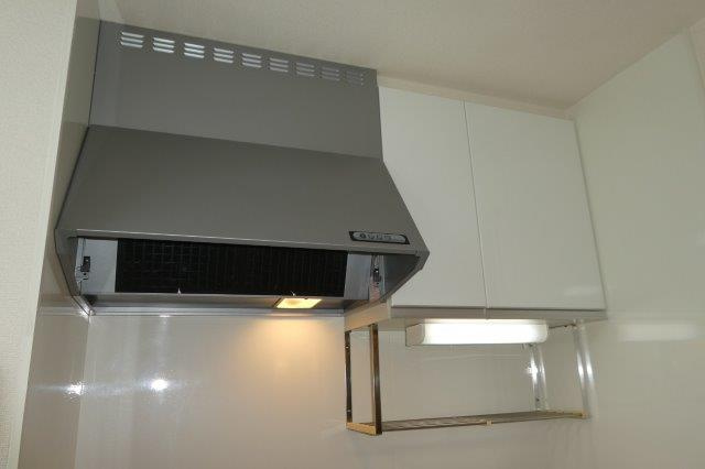 シャルマンのキッチン|吊戸