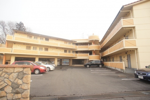 アイビス小絹Bの外観