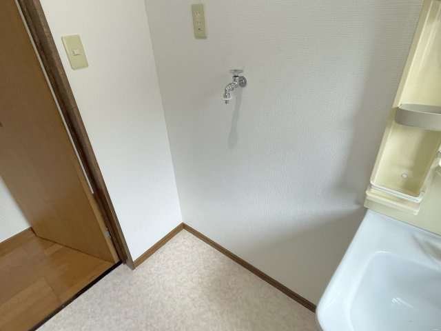 印役町1丁目南棟の洗面所