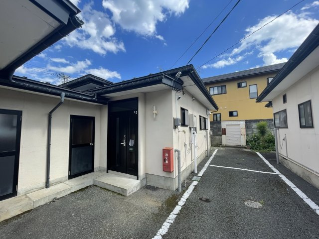 印役町1丁目南棟の外観