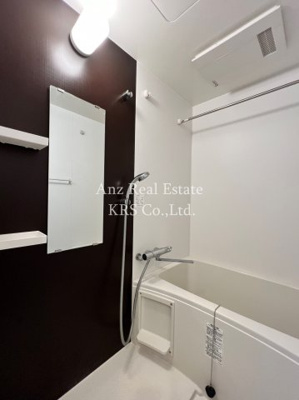 【浴室】 | フォーリアライズ南堀江ヴィータ | 雨の日でも安心して洗濯物を干せる浴室乾燥機付き♪