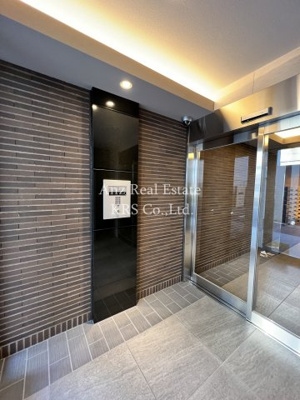 【セキュリティ】 | フォーリアライズ南堀江ヴィータ | エントランスにあるオートロック