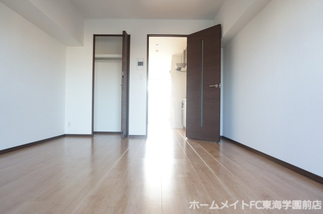 熊本市中央区薬園町の賃貸マンションの居間・リビング