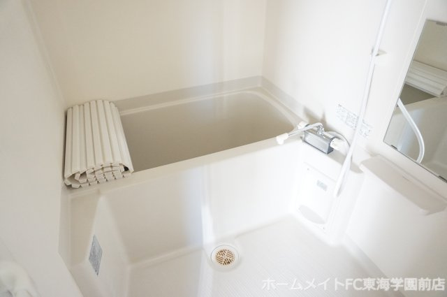 熊本市中央区薬園町の賃貸マンションの浴室