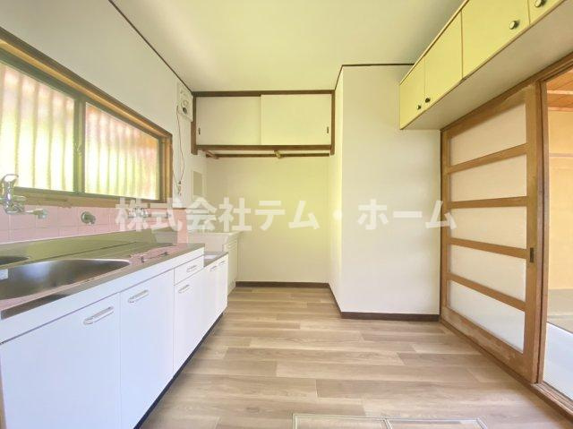 【居間・リビング】 | 柏原市太平寺2丁目貸家