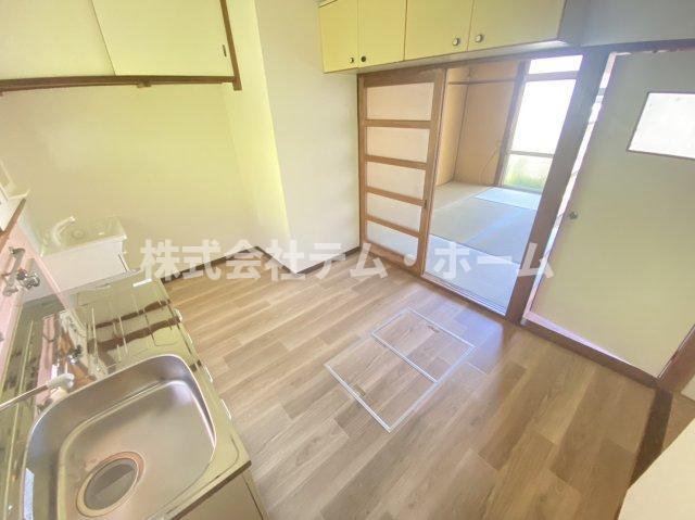 【居間・リビング】 | 柏原市太平寺2丁目貸家