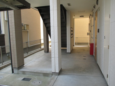 【エントランス】 | フジパレス吹田ウエスト１番館 | １階共用廊下です