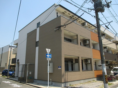 【外観】 | フジパレス吹田ウエスト１番館 | 建物の個性を主張するシックな外観です