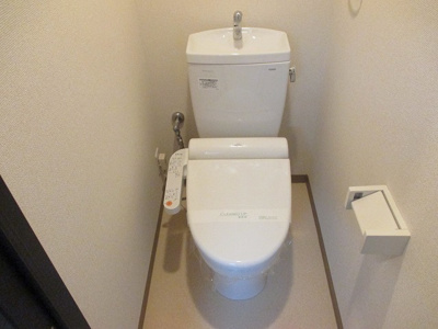 【トイレ】 | フジパレス吹田ウエスト１番館 | ウォシュレットの付いた快適なトイレです