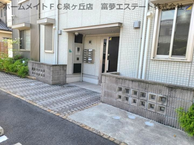 【エントランス】 | WISTERIA PLACE E・B・R（ウィステリアプレイスイービーアール）