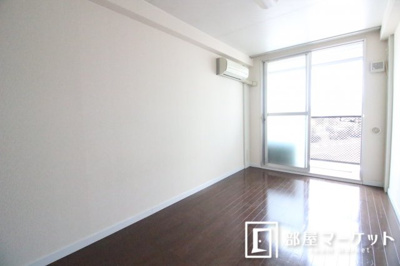 【居間・リビング】 | ｉ－ｒｏｏｍ丸山町 | 同型タイプ