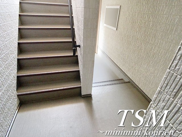 ＩＮＯＶＥ寝屋川のエントランス