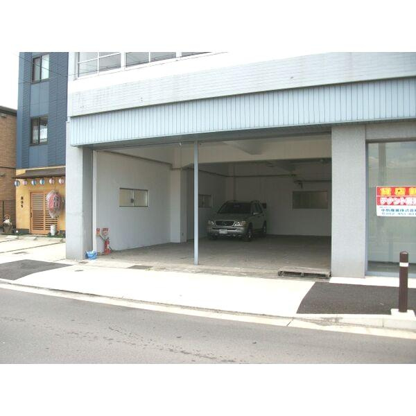 外新町中駒ビルの外観