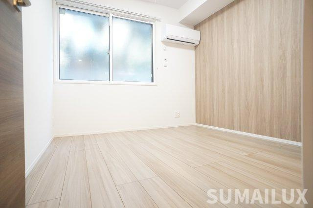 D-room新屋敷の洋室