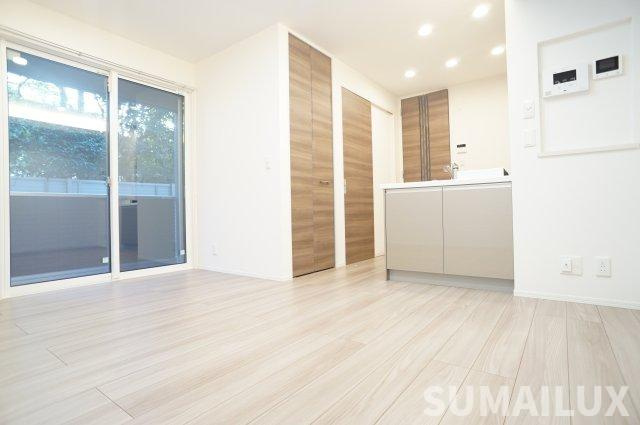 D-room新屋敷の居間・リビング