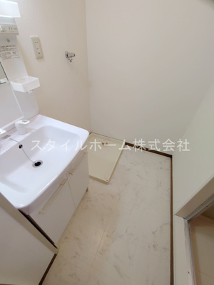 【洗面所】 | メゾン・ド・ラヴィ金屋橋　Ｎ