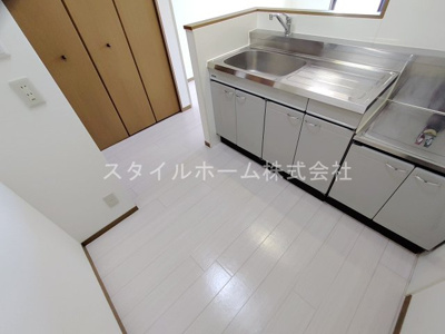 【キッチン】 | メゾン・ド・ラヴィ金屋橋　Ｎ