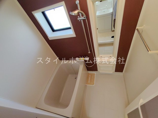 【浴室】 | メゾン・ド・ラヴィ金屋橋　Ｎ