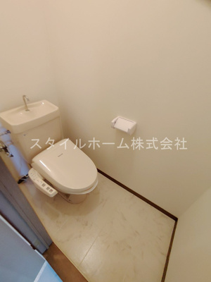 【トイレ】 | メゾン・ド・ラヴィ金屋橋　Ｎ
