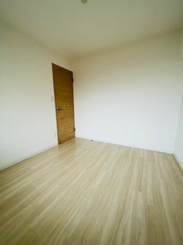 仲介手数料０円！！ハイレジデンス上園苑の居間・リビング