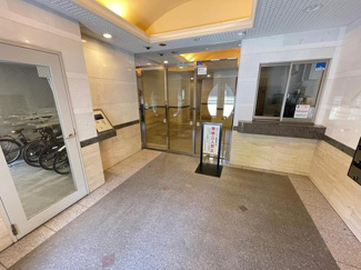 【エントランス】 | セキュリティー面でも安心のオートック付きのマンションです♪