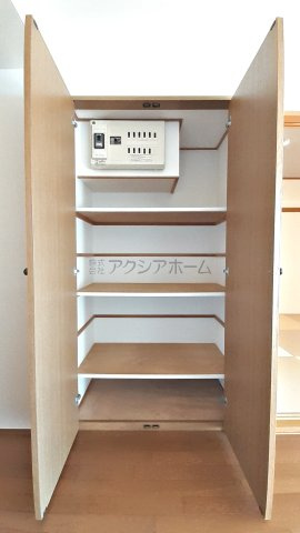 ウインベルコーラス狭山ヶ丘の収納|ダイニング収納