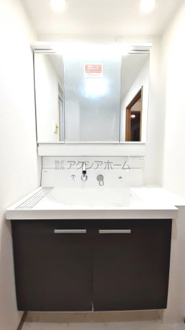 ウインベルコーラス狭山ヶ丘の独立洗面台|令和5年9月洗面化粧台交換済み