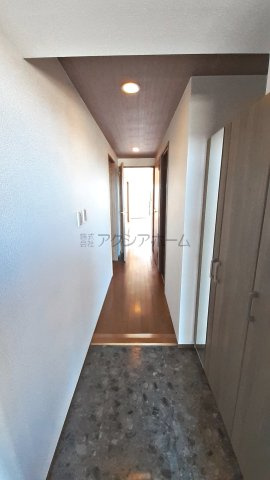 ウインベルコーラス狭山ヶ丘の玄関