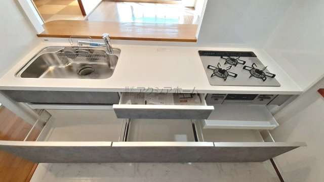 ウインベルコーラス狭山ヶ丘のキッチン