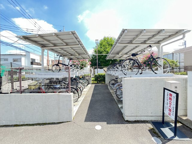 ウインベルコーラス狭山ヶ丘の駐輪場