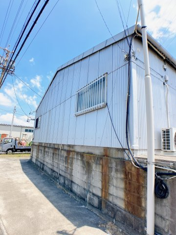 平井町倉庫の外観