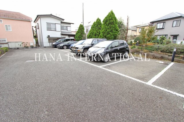 レオパレスＪ・Ｙの駐車場