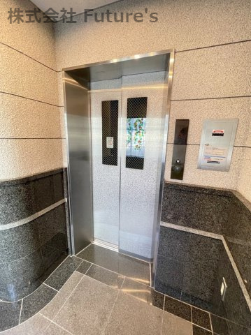 セレスト三郷のその他共用部分|エレベーター完備