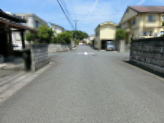 米子市尾高戸建の前面道路含む現地写真
