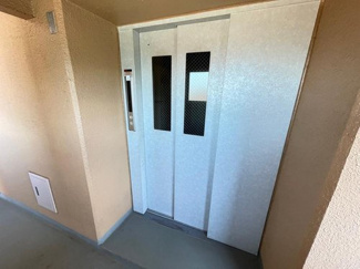 【その他共用部分】 | 日々の生活には欠かせないエレベーターも標準完備♪